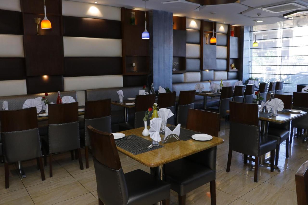 Hotel S C Residency Zirakpur Exterior foto